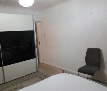 Room in a Shared Flat, Essington Street, B16 - Photo 3