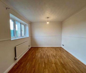 Old Oaks, Waltham Abbey, EN9 - Photo 6