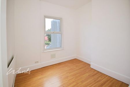 4 bedroom terraced house to rent - Photo 4