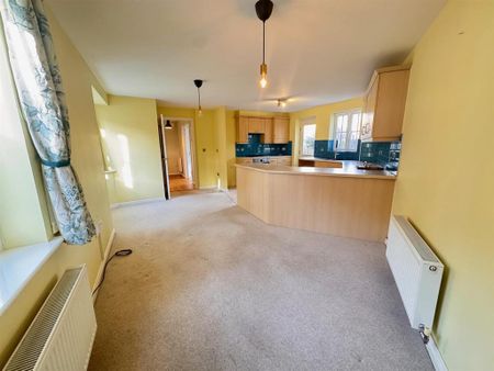 3 bedroom terraced house to rent - Photo 3