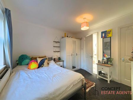 3 bedroom terraced house to rent - Photo 2