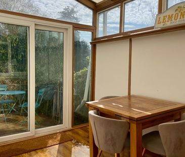 6 Bed Terraced House, Newmarket Road, BN2 - Photo 3