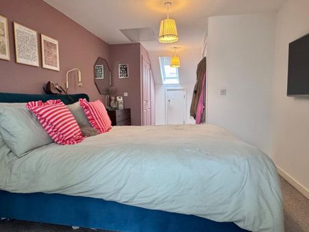 3 bedroom terraced house to rent - Photo 2