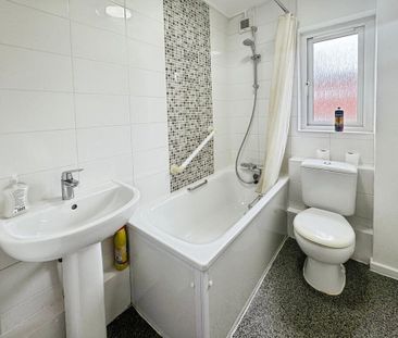 1 bedroom ground floor flat to rent - Photo 5