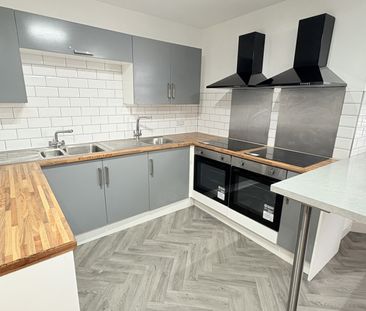 Bow Lane, Preston - Photo 2