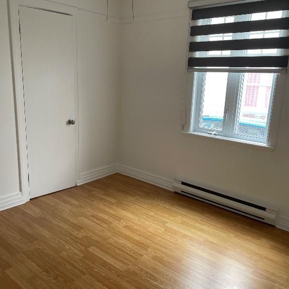 Logement 3 1/2 à louer - Photo 1