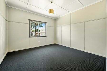 5 McCook Street, SOUTH TOOWOOMBA - Photo 4