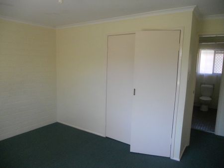 CLOSE TO ALL AMENITIES! - Photo 3