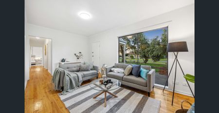 Spacious Coastal Home with Dual Access and Lifestyle Appeal - Photo 2