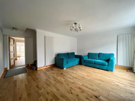 3 bedroom house to rent - Photo 3