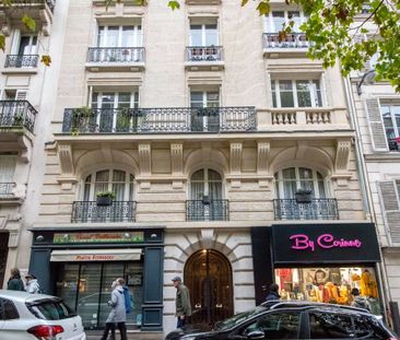 Appartement à louer rue des Martyrs, Paris 9ème - Photo 3