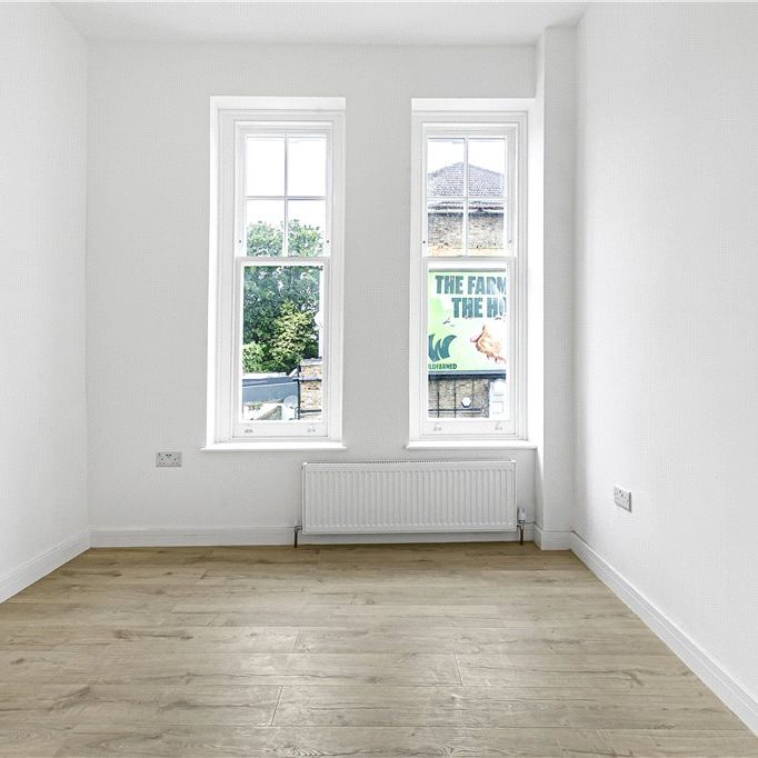 Garratt Lane, London, SW18 4HP - Photo 1