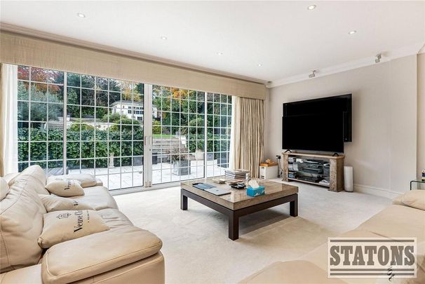 6 bedroom detached house to rent - Photo 1
