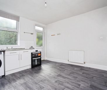 3 bedroom House To Let - Photo 1