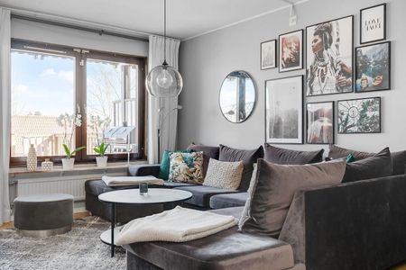 Rondovägen, Skogås - Photo 2