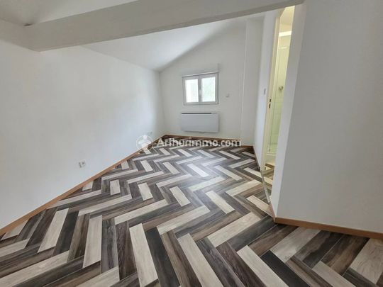 Location Appartement 2 pièces 40 m2 à Saint-Jean-d'Angély - Photo 1