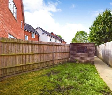 3 bedroom terraced house to rent - Photo 2