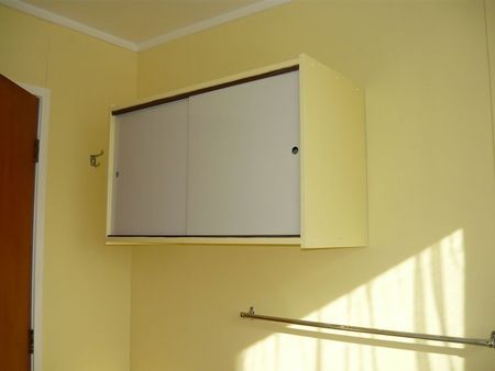 Charming 3BR Home with Ambience & Pleasant Views! - Photo 5