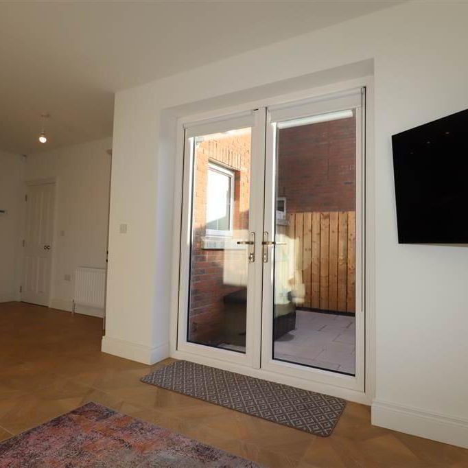 43 Charlestown Hall Lane, Lisburn, BT28 0AH - Photo 1