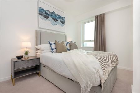 This contemporary two-bedroom apartment is located within Wallbrook Gardens, a beautiful development benefitting from exceptional on-site amenities. - Photo 4