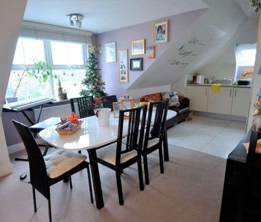 Latchmere Place, Ashford, TW15 - Photo 2