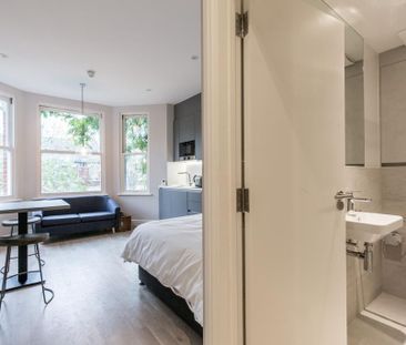Studio to rent - Photo 2