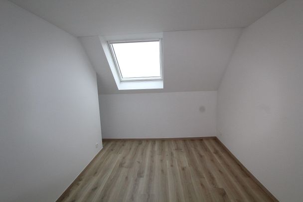 Moderne rijwoning met 3 slaapkamers en koer - Foto 1