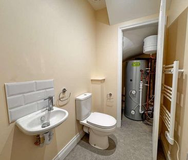 Chester, Fitzroy Street, Newmarket, Suffolk, CB8 - Photo 3