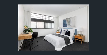 Live In Designer Style In An Award-Winning Building - Photo 4