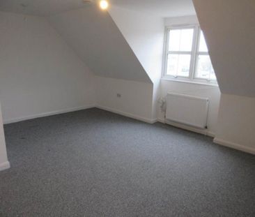 3 bedroom penthouse to rent - Photo 2