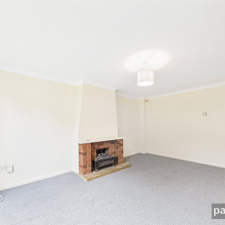 4 bedroom detached house to rent - Photo 1