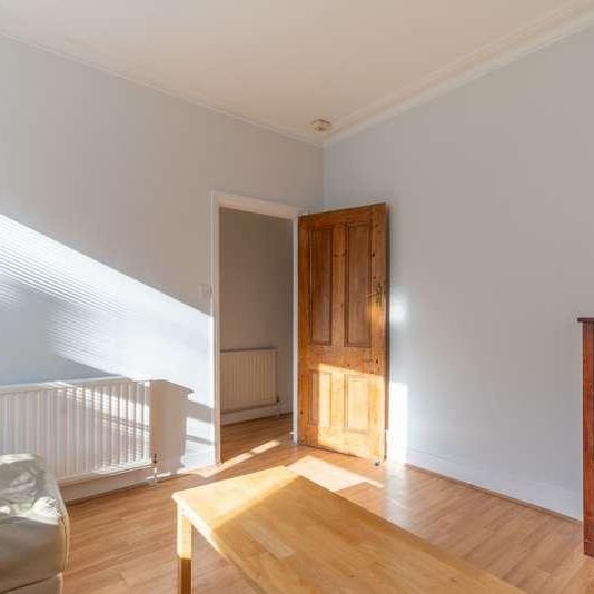 College Road, Colliers Wood, SW19 - Photo 1