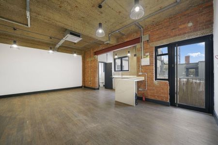 Studio to rent - Photo 4