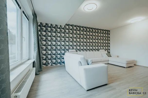 Pronájem udržovaného bytu 3+KK, ul. Kosmova, Brno-Královo pole - Fotografie 1