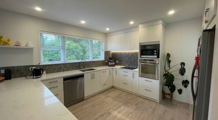 Classic Family Home In Havelock - Photo 4