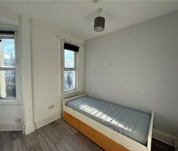 Maybury Road, Woking, Surrey, GU21 5JR - Photo 2