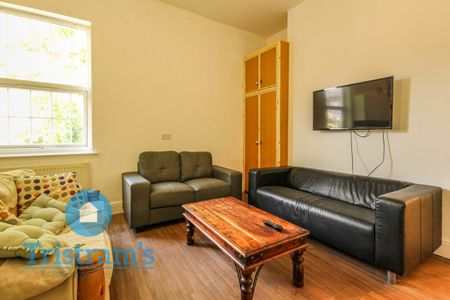 6 bed Flat for Rent - Photo 2