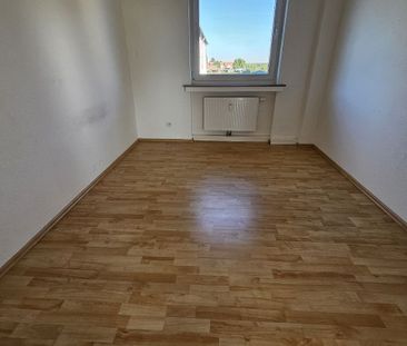 Bezugsfreie Wohnung mit ca. 69 m² Wohnfläche, 3 Zimmern und Balkon - Photo 1