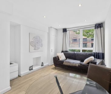 Flat to rent - Whites Grounds Estate, London, SE1 - Photo 1