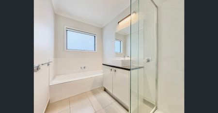 Modern Family Home in Elevated Highton Setting - Photo 2