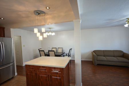 For Lease - 1463 Glen Rutley Circle, Mississauga, Ontario - Photo 2