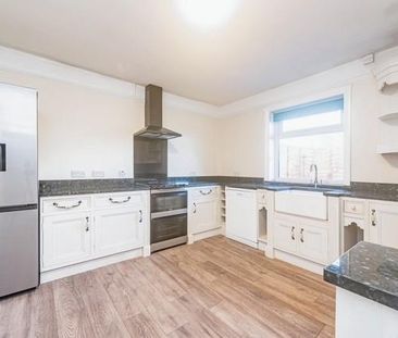 3 bedroom detached bungalow to rent - Photo 6