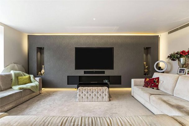 6 bedroom detached house to rent - Photo 1