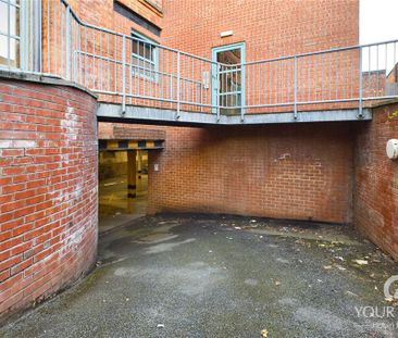 2 bedroom flat to rent - Photo 2