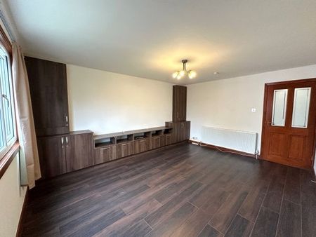 McGregor Road, Cumernauld - Photo 2