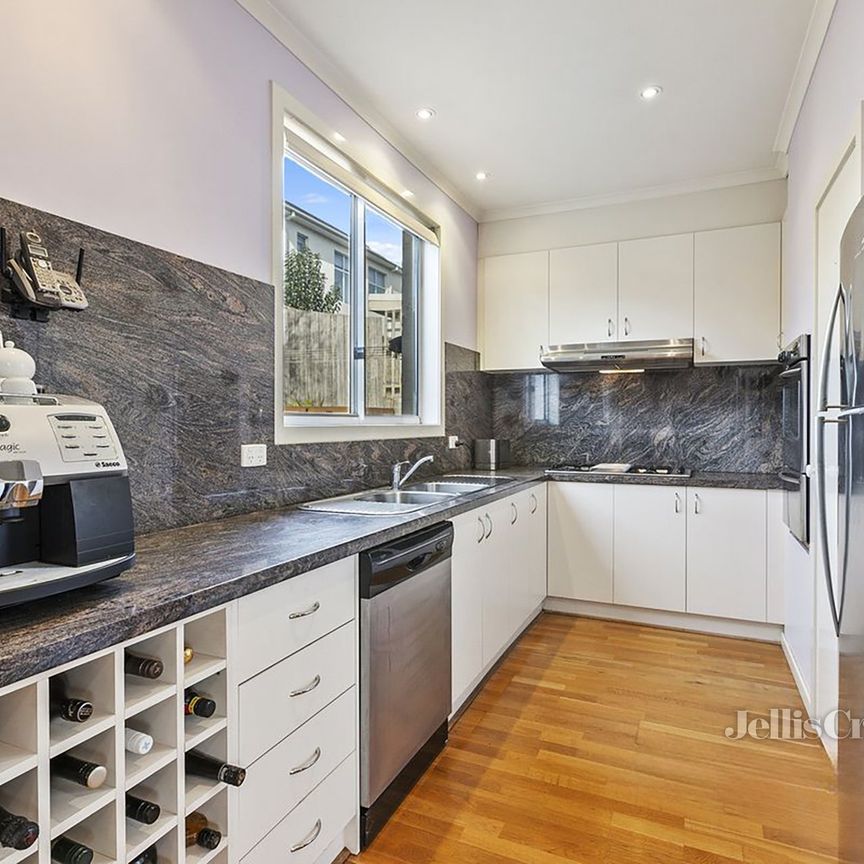 9 The Quadrangle, Glen Waverley - Photo 1