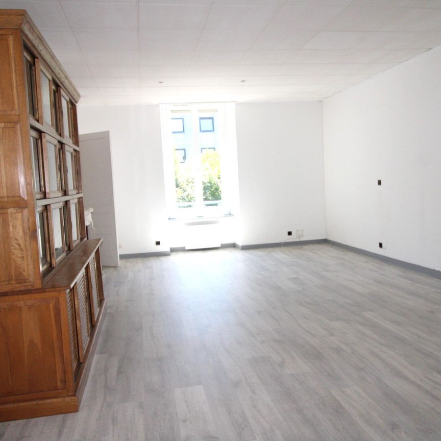 Location Appartement 3 pièces 105m² ST BRIEUC 22000 - Photo 1