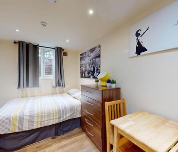 Studio to rent - Photo 1