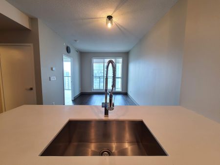 For Lease - 4011 Brickstone Mews Unit# 3603, Mississauga, Ontario - Photo 5