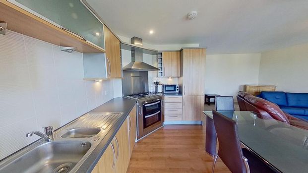 3 bedroom flat to rent - Photo 1